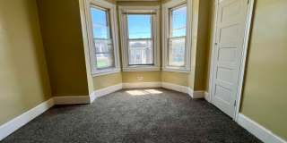 Stunning 3-Bedroom Townhome in Carroll Park! Available NOW! Gallery 8