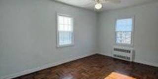 733 E Walnut Street Gallery 6