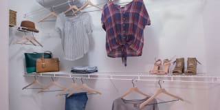 Avalia Gallery 30