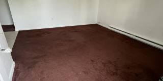 612 Oak Street Gallery 3