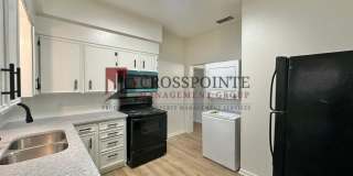 E Noble St 403/ 405  LEASE UP ONLY Gallery 8