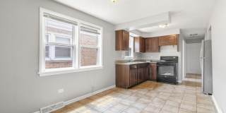 7216 S CENTRAL PARK Avenue Gallery 3