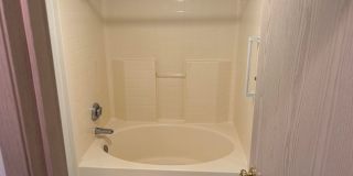 2 Bed, 2 bath Condo w/garage in West Bay at The Lakes in Kent, $2550/mo. Gallery 9