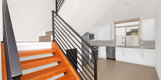 Exceptional 3 bdrm+office Modern Townhome Gallery 5