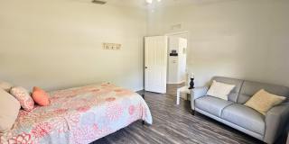 4855 Balfern Street Gallery 28