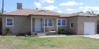 Charming 3 Bed, 1 Bath Home in 93308 – Comfortable Living in North Bakersfield Gallery 1