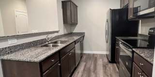 3 Bedroom/2.5 Bath Townhome in Lakeview Commons Gallery 7