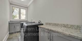 2011 Sharon Ave Gallery 33