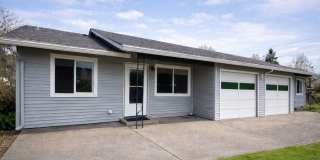 Well Maintained Arnada Park Duplex w/ Garage for Rent - 615 E. 22nd St Gallery 1