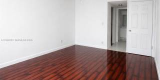 9330 Lagoon Pl Gallery 11