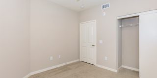 Los Alamitos Luxury Apartments Gallery 29