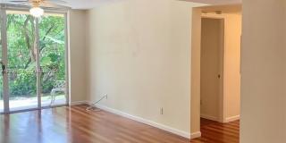 529 E Sheridan St Gallery 2