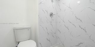 5100 SW 64th Ave Gallery 12