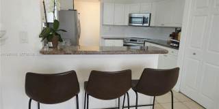 202 NE 36th Ter Gallery 10