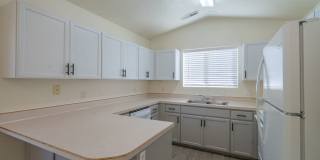 Pet Friendly! 3 Bedroom Single-Level Condo in St. George! Gallery 7