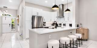 835 NE 17th Way Gallery 7