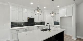 Beautiful New Build with Style Gallery 1