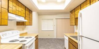 Cozy Townhome off Lee Trevino! Gallery 4