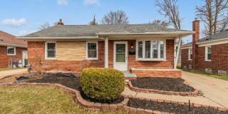 Charming 3-Bed, 2-Bath Brick Ranch in Saint Clair Shores – Move-In Ready! Gallery 1