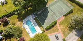 364 Bellevue Avenue Gallery 22