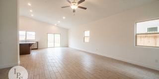 2022 South/East Fresno Home, 4BR/2BA - Lots of Amenities! Gallery 29