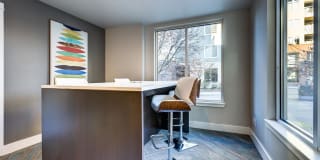Harrington Square Gallery 25