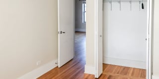1849-51 W Cornelia / 3449-55 N Wolcott Gallery 5