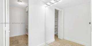 1420 Brickell Bay Dr Gallery 33