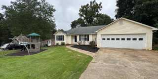 FRESH ON THE MARKET! NOW AVAILABLE! | Three Bedroom, Two Bathroom Home in Gainesville! Gallery 1