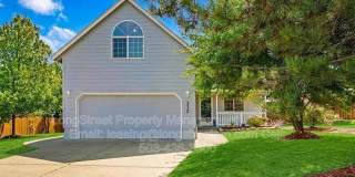 332 NE Carmen Pl Gallery 1