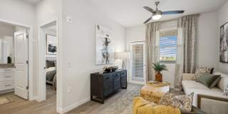 Longbow Luxury Apartments Gallery 39