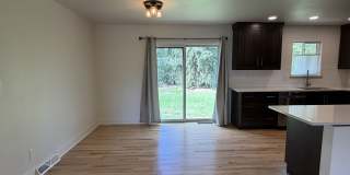 $500 OFF FIRST MONTH | Beautifully Renovated 3BR in Midtown Fort Collins Gallery 6