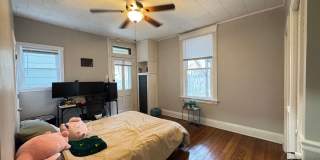 5 Bed/ 2 Bath on Fairview mins. from UC Campus Only $575/pp ($2,875/mo) + Free Wifi! AND a $250 sign on bonus!!! Gallery 16