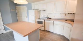 Great Willows condo w/great deck area! Gallery 5