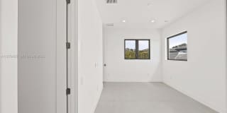 5718 Ashwood Cir W Gallery 78