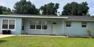 3229 Maplewood Dr Gallery 1