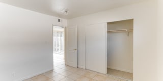 Bright & Spacious 2-Bedroom in the Heart of Las Vegas! Gallery 10