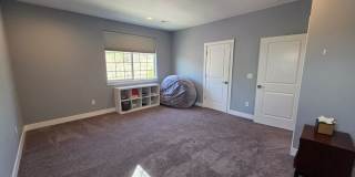 Modern 4 Bedroom 5 Bath Townhome - With Lots of Natural Light and Great Views! Gallery 30