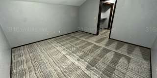 $1545 - 2 bed 1.5 bath - Duplex located in Riverside Gallery 22