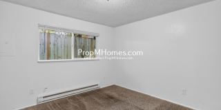 Three Bedroom Home in NE! Gallery 7