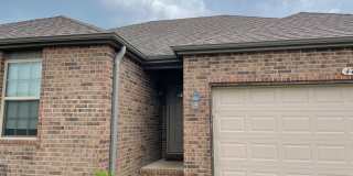 Beautiful all brick, 3-bedroom Republic Home Gallery 1