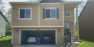 1/2 month off moving special if move in prior to 03/15/2026 - Beautiful 3 bed 2 bath house w 2 car garage $2,095 Gallery 1