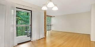 1526 MOORINGS Drive Gallery 10