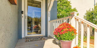 705 7th Avenue Gallery 3