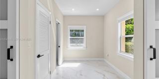 2413 N Greenway Dr Gallery 27