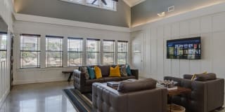 La Contessa Gallery 21