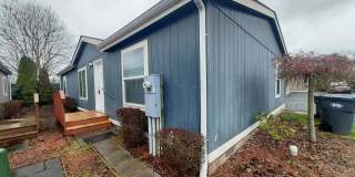 Available Now 3 bedroom, 2bath!! Gallery 1