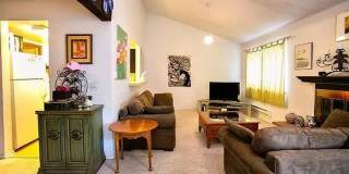 4 Bed 2.5 Bath Boulder Townhome - Available August 10th Gallery 3