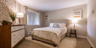 The Seasons Gallery 17