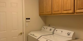 3BD 2BTH w/2 Car Garage & Landscaped Yard Gallery 6